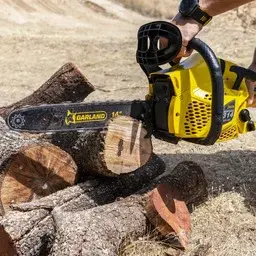 Motosierra Garland Montana 314 en uso