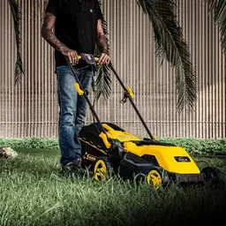 Hombre con cortacésped Grass 300
